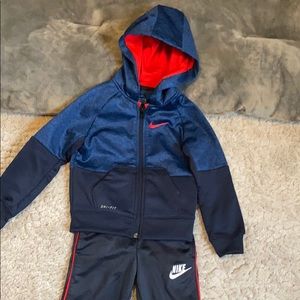 Nike Jogging Suit